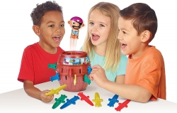 „TOMY Stack“ piratų žaidimas 